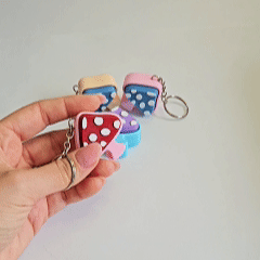 Mushroom Clicker Keychain | 3D Printed Fidget Fun | Fidglitz